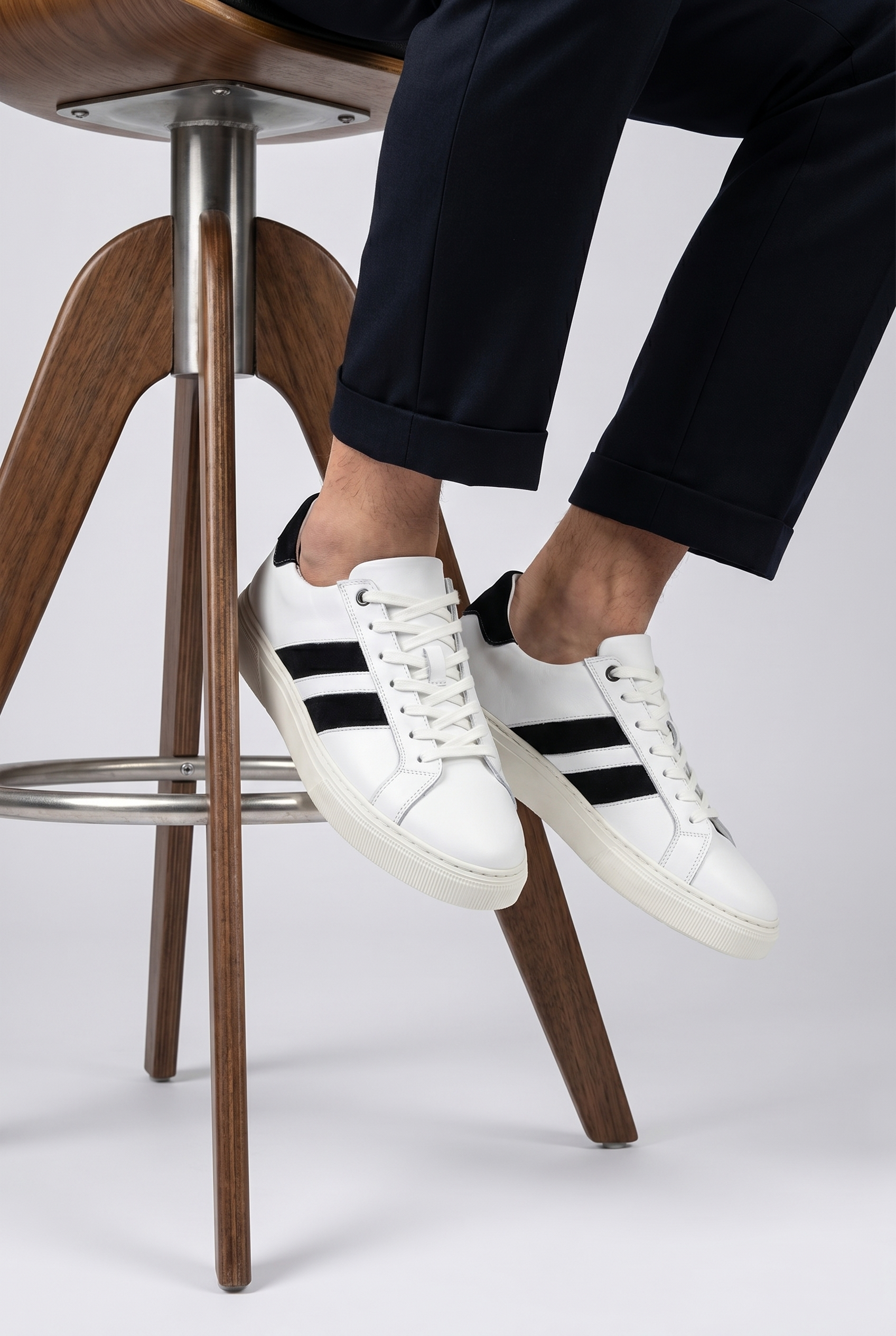 VOO Shoes | %100 Dana Derisi Boy Uzatan Beyaz Sneaker | Siyah Şerit | +7 cm Gizli Taban