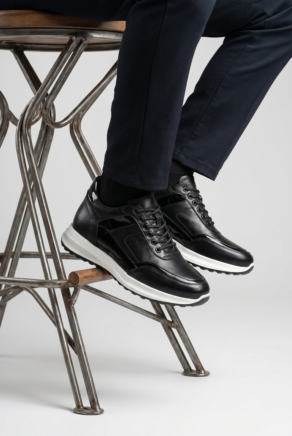 VOO Shoes | %100 Dana Derisi Boy Uzatan Siyah Rugan Detaylı Sneaker | +7 cm Gizli Taban