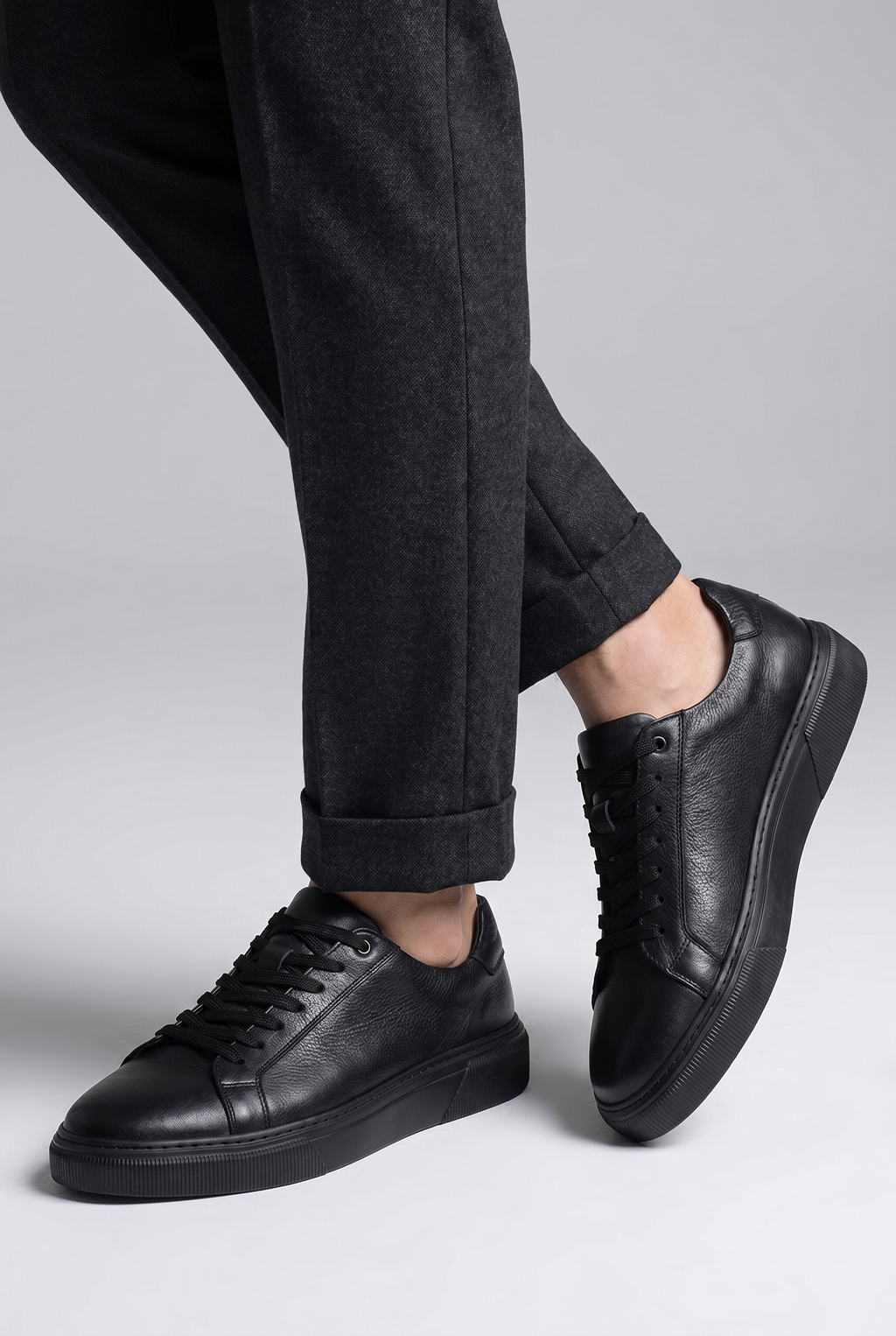 VOO Shoes | %100 Dana Derisi Boy Uzatan Tam Siyah Sneaker | +7 cm Gizli Taban
