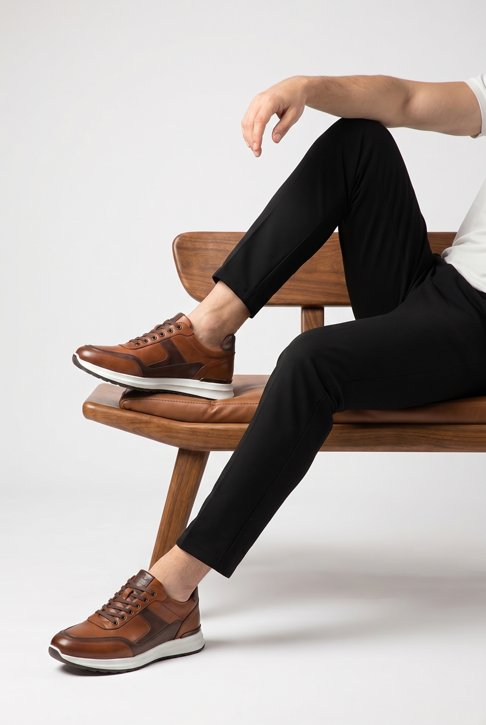 VOO Shoes | %100 Dana Derisi Boy Uzatan Kahverengi Rugan Detaylı Sneaker | +7 cm Gizli Taban
