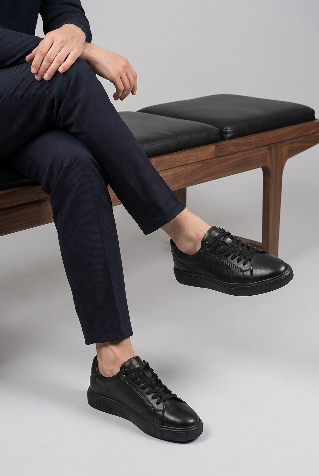 VOO Shoes | %100 Dana Derisi Boy Uzatan Tam Siyah Sneaker | +7 cm Gizli Taban